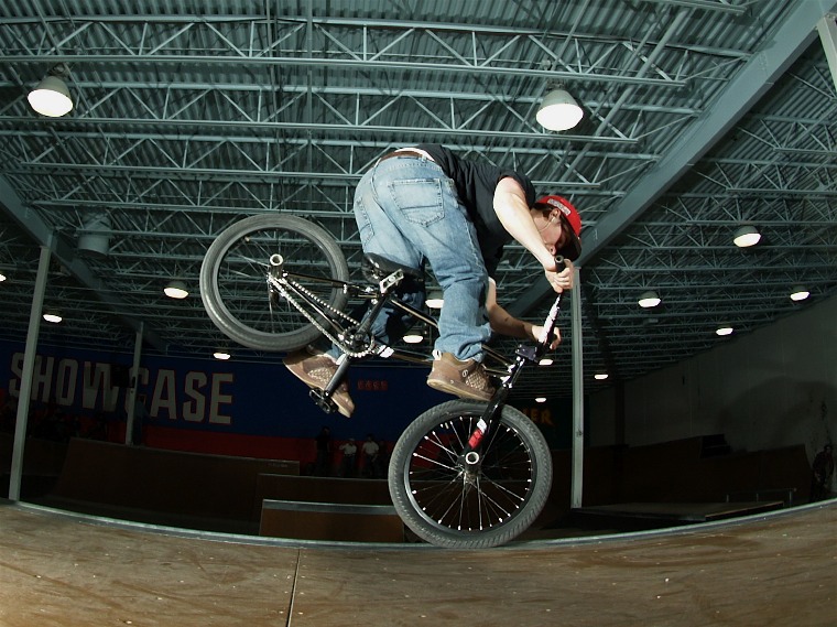 20070407_ShowcaseBMX_076.jpgw760h569