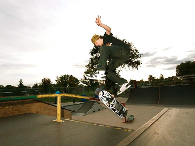 20080927_HutchinsonSkate_010.jpgw800h599