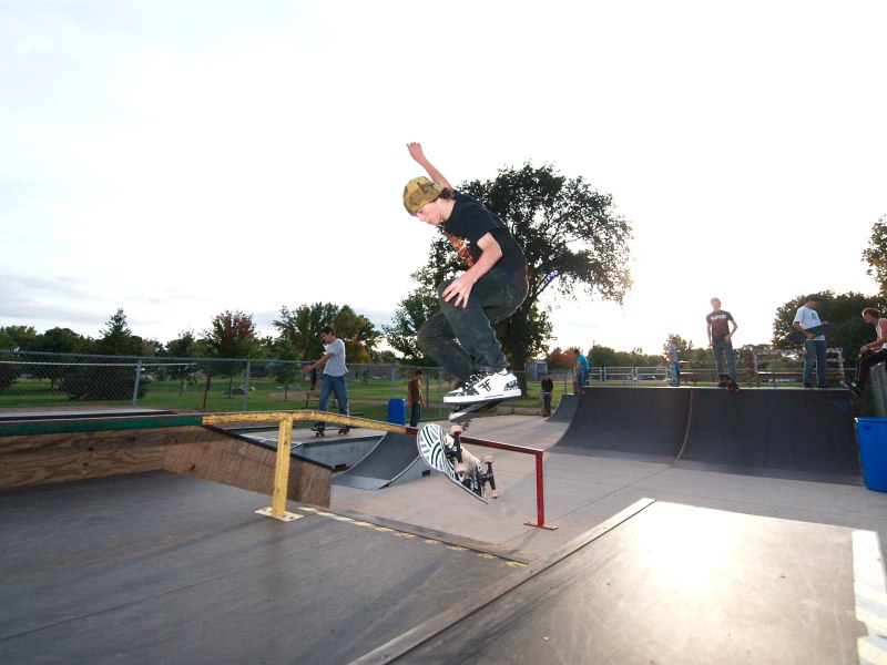 20080927_HutchinsonSkate_057.jpgw800h600